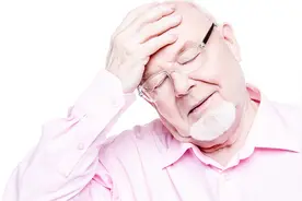 高血压吃药，血压还高是怎么回事？还能怎么降压？医生建议这样做视频封面