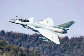 为啥伊朗始终不引进中国歼10？眼高手低，内心压根看不上歼10！