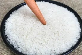 大米这样做太香了，自从学会这个做法，我家隔三天就要吃，真美味