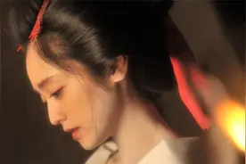 剧情片：女人身体微微发热，白皙的肌肤上便会绽放出朵朵樱花视频封面