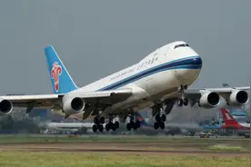 曾被封存两年被誉为空中女王的南航波音747四台发动机超帅！视频封面