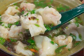 分享40年早餐馄饨的详细做法和5种包法，个个肉嫩汤鲜，久煮不烂