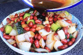 糖醋花生，怎么做才好吃，掌握这个配方，味道比饭店还好吃