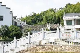 世外桃源阡陌交错  忘情于山水之间矣