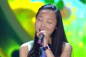 歌声的翅膀：姑娘有爱犬陪着，唱歌都有劲了，这嗓子太有穿透力！视频封面