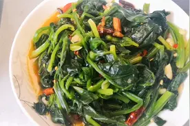 这道菜可以预防中风，还可以抗衰老，对全家人都有好处！视频封面