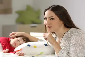 睡前多摸摸宝宝这3个部位，睡得香甜还聪明，很多父母没碰过！视频封面