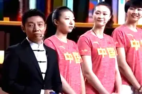 关于撒贝宁的身高梗，现场公布163，和女排一起就是手机信号满格视频封面