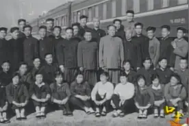1971年8月的神秘出行后，毛主席明显衰老了，当时发生了什么视频封面