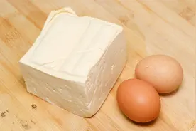 1块豆腐，2个鸡蛋，简单一做特别香，我家一周吃5次，孩子爱吃视频封面