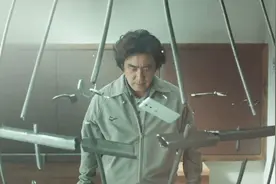 男子喝了山间泉水，获得超能力，不仅能隔空取物，还能飞檐走壁视频封面