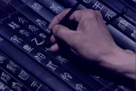 阎王掌管生死，为何每年还要吃蟠桃增寿？你看生死簿是谁写的？视频封面