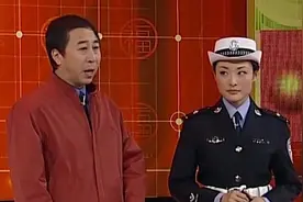 春晚：冯巩周涛搞笑合作《马路情歌》，太经典了！视频封面