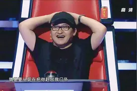 美女激情演唱《爱什么稀罕》，刘欢吓得直抱头！这烟嗓也太震撼了视频封面