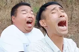 农村大哥太强大了！因为魔性表情走红抖音，果然高手在民间！视频封面
