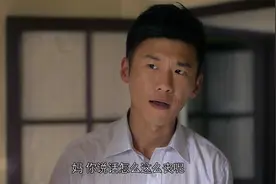 左手右手：老太太卧病不起，嘴里念叨小右，这是思念成疾！视频封面