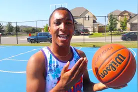 哈登的后撤步到底算不算走步？弹跳超人来给你现身说法！视频封面