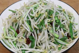 炒绿豆芽要不要先焯水，教你正确做法，清脆爽口不出水，做法简单视频封面