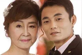 2003年，河南年轻妈妈生下首个孩子，之后她在一夜间离奇“衰老”视频封面
