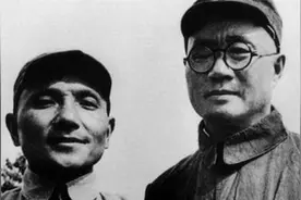 邓小平一生最紧张的时刻，“都听到自己的心脏在怦怦地跳！”