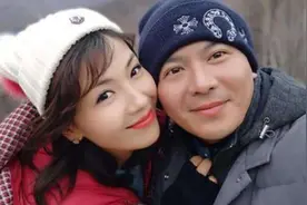 刘涛携子女再登杂志封面，看到女儿后，网友：这是亲生的？视频封面