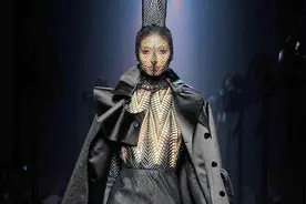 【重温经典】Jean Paul Gaultier 让·保罗·高提耶 秋冬高定秀场视频封面