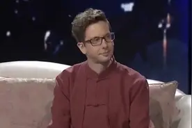 美国小伙爱上中国，一住就是20年，四川话比英语说得还要流利！视频封面