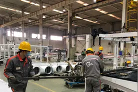 洛阳一企业复工20天，斩获近2000万元订单，物流和原料供应是难题视频封面