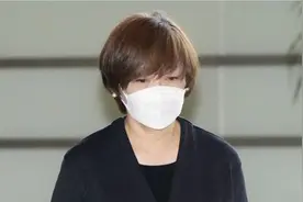 遇刺身亡不到一个月，安倍妻子突发车祸，没料罪魁祸首是警车视频封面