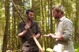 荒野的召唤：野外求生如何解决住所问题，专业人士来教你视频封面