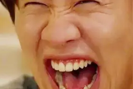 搞笑！老爸和儿子过春节接力喊爸爸 谁赢了谁是“爸爸”