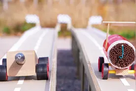 当火柴小车遇上二氧化碳小车，谁动力会更强？胜负一瞬间决出！视频封面