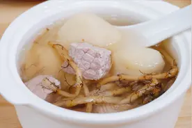 开学了，多炖这一盅汤给孩子喝，汤清味美，小孩喝了体质好！视频封面