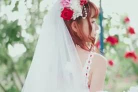绽放玫瑰——用尼康Z6在玫瑰园拍摄的Lolita写真视频封面