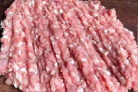 才知道剁肉馅如此简单，三分钟全剁好，又快又干净，方法太实用了