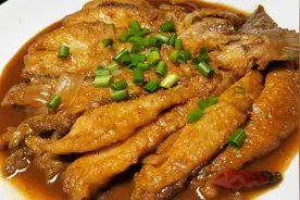 10块钱的鱼尾，大厨教你饭店做法，色香味俱全，看着就有食欲视频封面