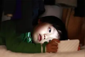 手机到底可以满足孩子什么样的内在需求呢？视频封面