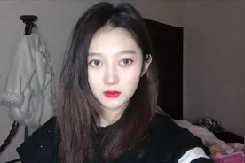 00后小美女被网友吐槽，像40岁的大妈，平心而论我有那么老吗？