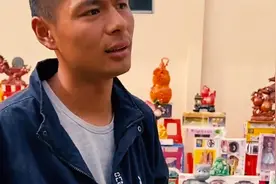 套圈达人看上葫芦，看到独臂摊主，买下200元的套圈这样做视频封面