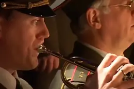 20世纪最好的歌《草原啊草原》，亚历山大红旗歌舞团巴黎现场视频封面