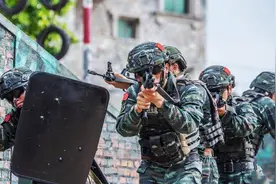 警察还是军人？武警部队究竟是什么样的存在？老兵都不一定知道视频封面