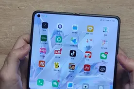 看视频有大黑边？这样操作你的OPPO Find N 分分钟解决
