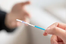 早早孕阳性是怀孕了吗？恭喜你！视频封面
