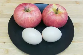 苹果加鸡蛋放锅里一蒸，这做法大开眼界，孩子吃一次就忘不了视频封面