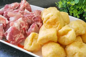 油豆腐加1斤排骨，这做法我家孩子百吃不腻，简单好吃又下饭真香视频封面