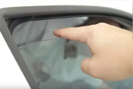 车窗防夹手功能的触发条件是什么？