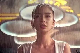 盘点影视剧中淋雨场面，杨颖雨中穿白色衣服紧紧贴身，不要太美！视频封面