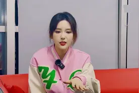 Rita正面回应电竞椅事件，揭秘事件是王记得编出的顺口溜视频封面