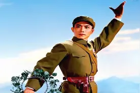 红色经典，永久收藏！八大样板戏之《奇袭白虎团》高清唱词字幕版视频封面