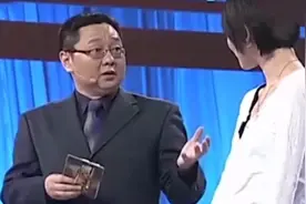法国海归女登台求职，吊儿郎当站姿引争议，张绍刚也忍不住了视频封面